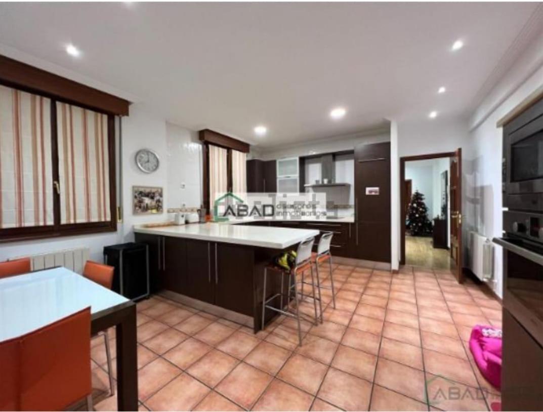 Santuchu Apartamento Elegante Con Wifi Bilbao Exteriör bild